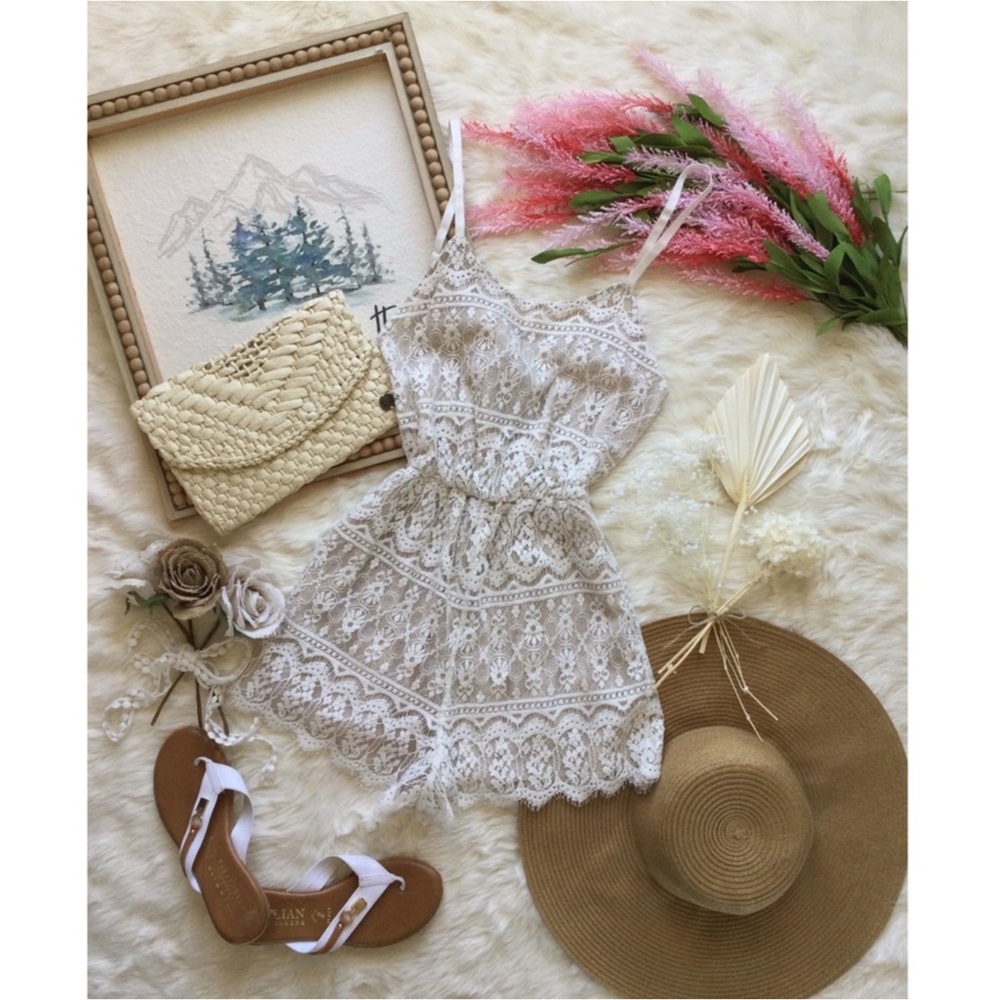NWOT Alice + Olivia Cassia Lace Romper Western Cottagecore Sz 2 Sz XS/S